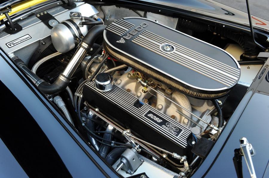  Shelby Cobra 289 FIA 2012 года  (фото 18 из 35)